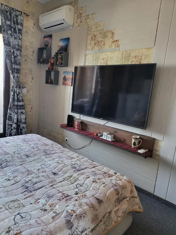 Lazuren Bryag Lux Suite Burgas Bulgaria