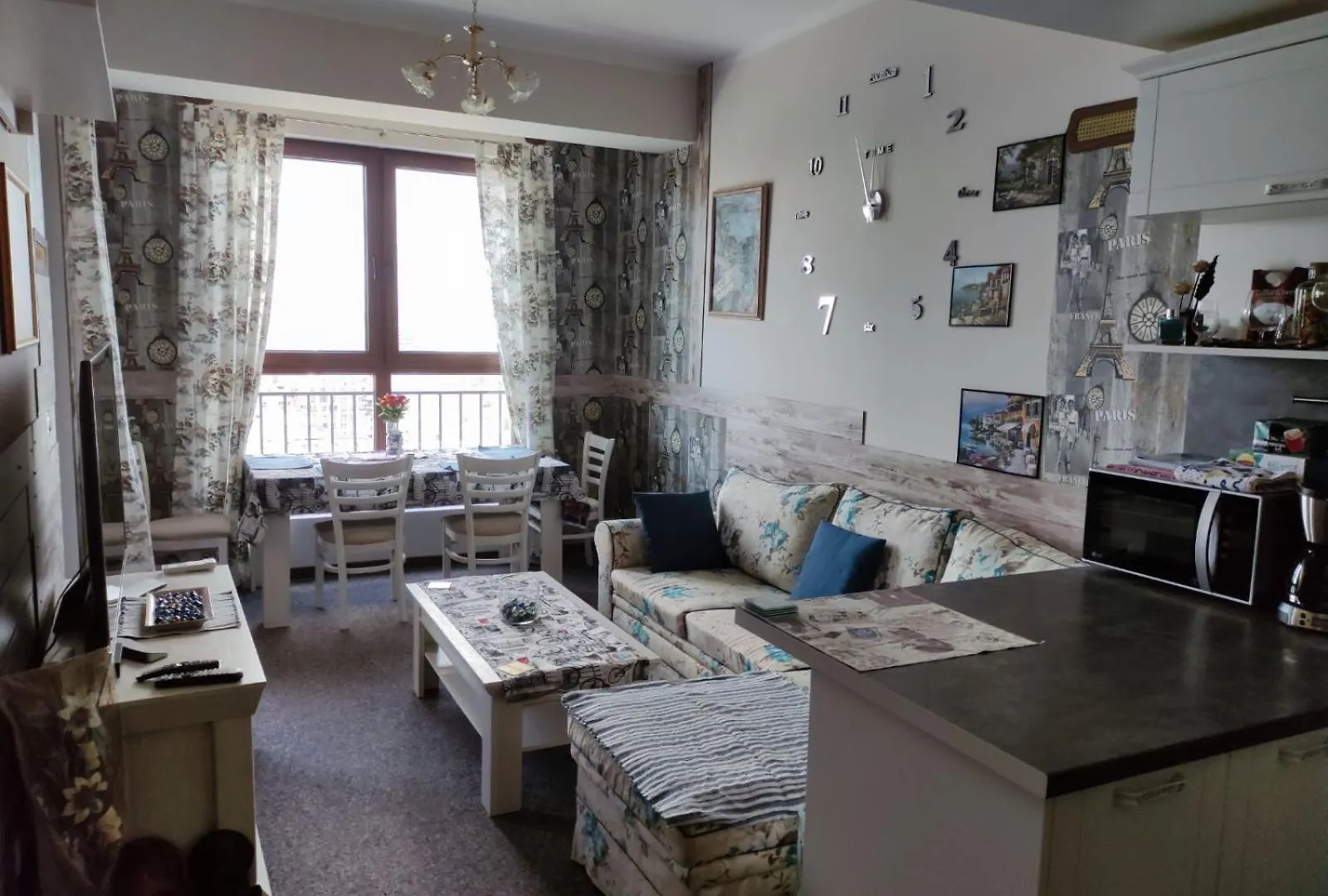 Lazuren Bryag Lux Suite Burgas Bulgaria